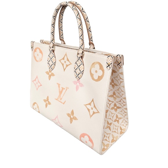 Louis Vuitton By the Pool OnTheGo MM Beige Monogram Giant Watercolor M22975 - Picture 4 of 11